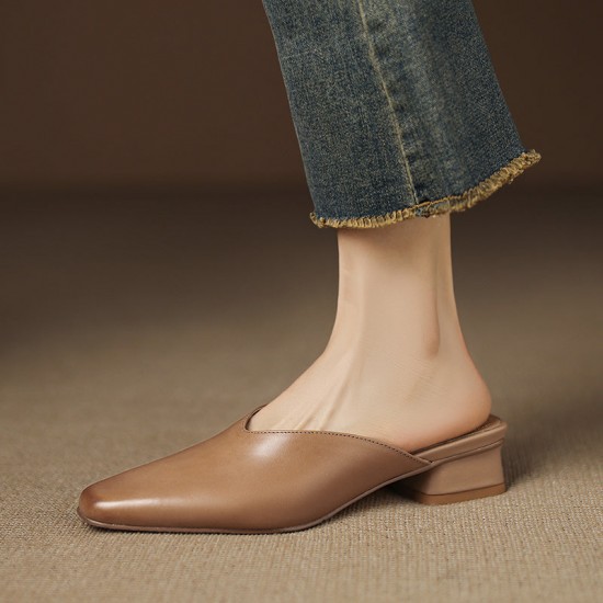 Women's Handmade Leather V-cut Flat Comfort Mule Shoes Women's Handmade Leather V-cut Flat Comfort Mule Shoes