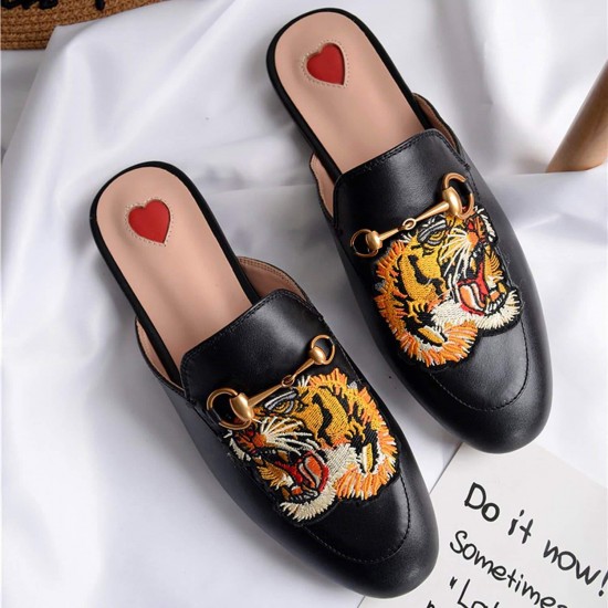 Women Heart Metal Buckle Embroidery Pattern Mules Women Heart Metal Buckle Embroidery Pattern Mules